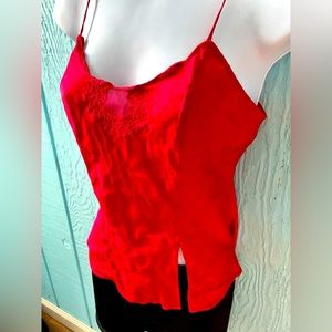 VS Lady in Red! 🥰